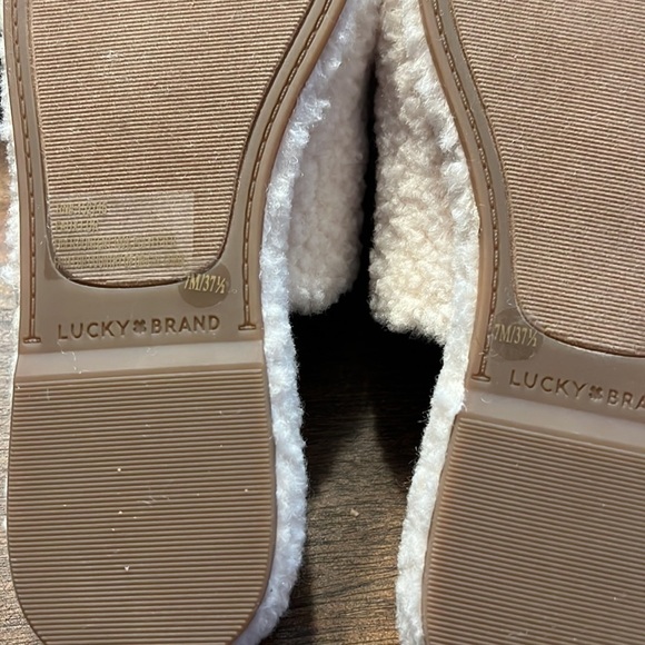 Lucky Brand
Women's Gadini Slip-On Sandals - Picture 7 of 7